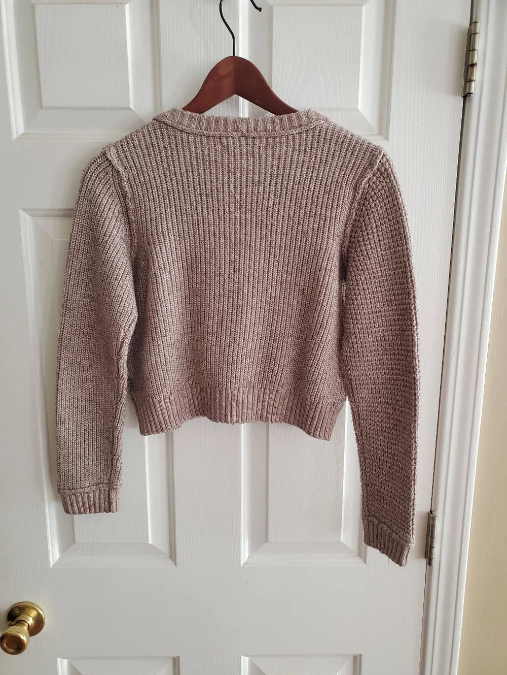 American Eagle crewneck sweater, textured, cropped knit pullover Size M
